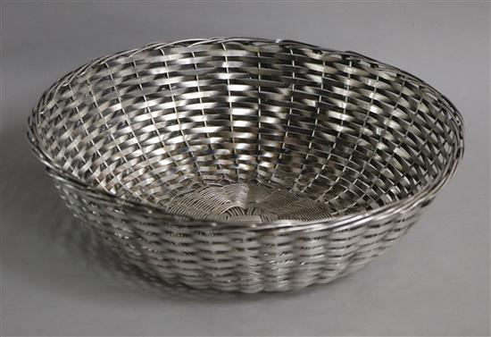 An Italian 800 standard white metal basket weave bowl,